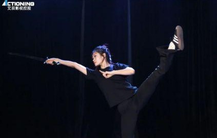 短剧，逆光而行