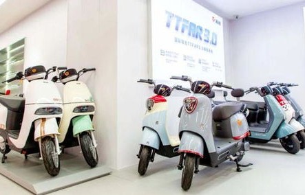 雅迪电动车官网旗舰店(雅迪电动车官网旗舰店最新款)