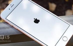 新购一月苹果16突发自燃事件，消费者权益何去何从？