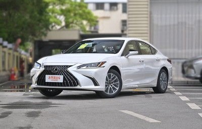 雷克萨斯es300价格(雷克萨斯es300价格现在落地多少钱)