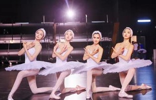 短剧我是真名媛的华丽演绎