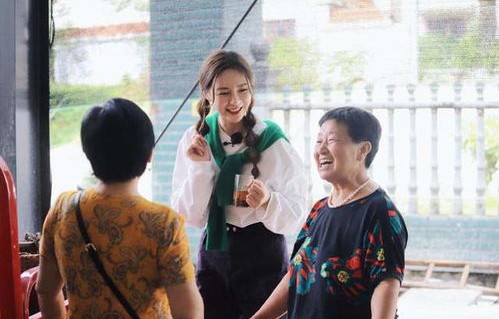 短剧新篇章，退役后的同居生活与逃婚大小姐