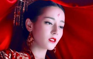 万茜十二花神造型惊艳全场