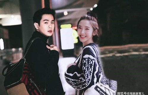 唐艺昕与张若昀亲吻照曝光，爱情甜蜜引爆网络