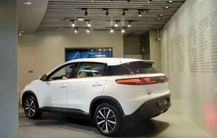 小鹏汽车4s店(唐山小鹏汽车4s店)