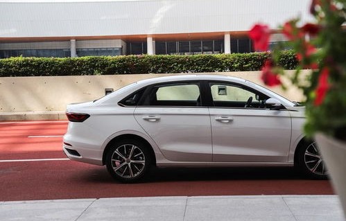 吉利第4代帝豪价格(吉利第四代帝豪2022款)