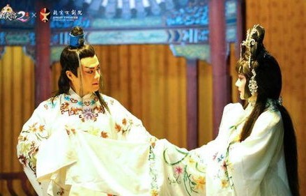 穿越剧神医驸马爷——80集短剧的魅力与影响