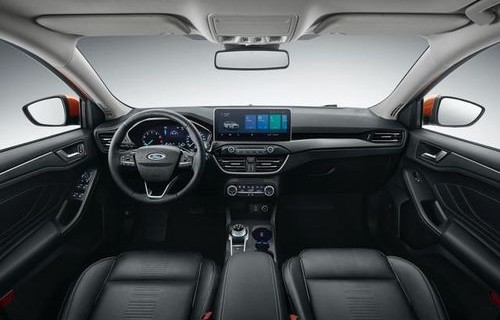 长安福克斯两厢报价(长安福克斯两厢报价18)