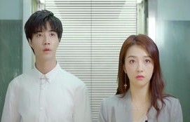 短剧娇宠年下总裁撩爆全场，80集甜蜜邂逅