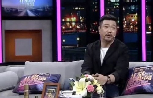 贾冰的烹饪艺术，如铺褥子般精细的厨艺