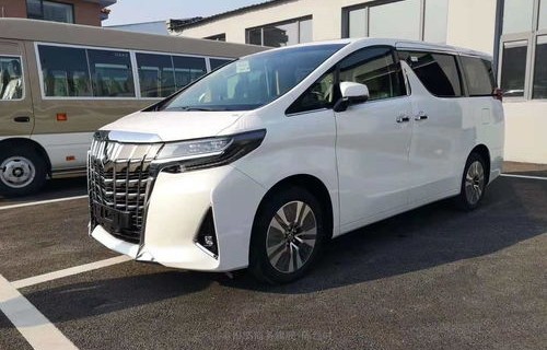 丰田威尔法(丰田威尔法2024款多少钱)