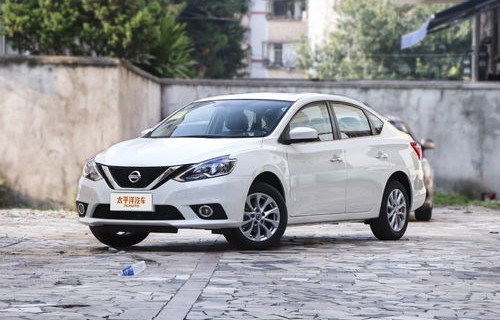 轩逸2019款报价及图片(轩逸2019款报价及图片自动挡外观尺寸)