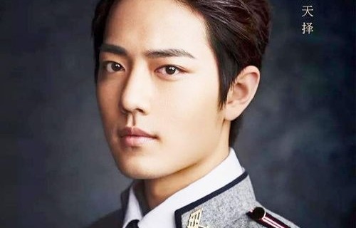 肖战，红温之下的坚韧与蜕变