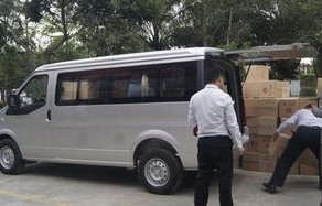 金杯货运版面包车(金杯货运版面包车图片)