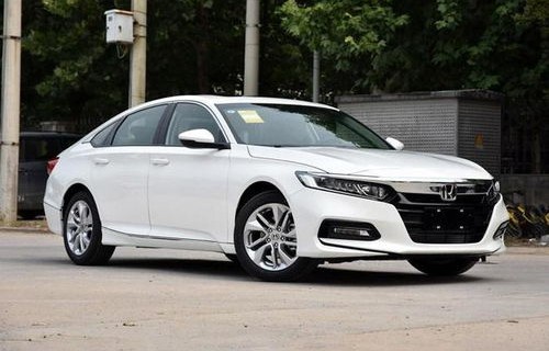 本田雅阁最新款价格及图片(本田雅阁2022款报价图片)