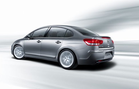 雪铁龙世嘉三厢(雪铁龙世嘉三厢后备箱打不开)