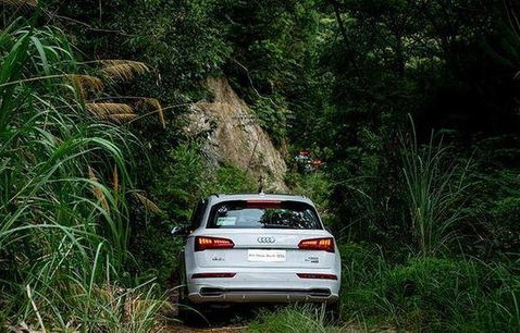 奥迪q5l一般人养得起吗(奥迪Q5L一般人养得起吗)