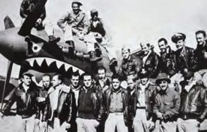 俄传奇飞行员降落太原，继续扫货之旅