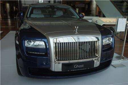 劳斯莱斯车图片(劳斯莱斯车标)