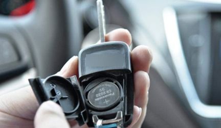 北京现代朗动(北京现代朗动车钥匙怎么换电池) 北京现代朗动(北京现代朗动车钥匙怎么换电池)