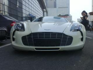 1000万以上豪车有哪些(1000万以上豪车有哪些车)