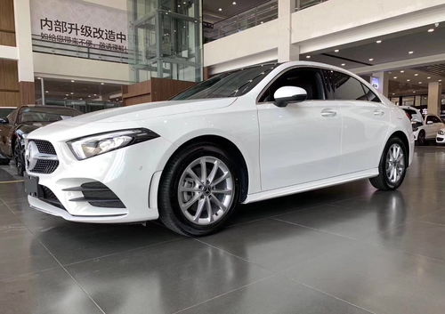 奔驰a200图片(奔驰a200图片大全大图)