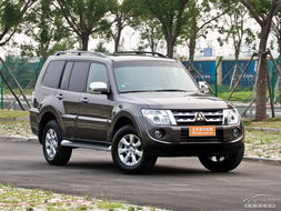 三菱汽车价格及图片大全(三菱汽车价格及图片大全军绿)