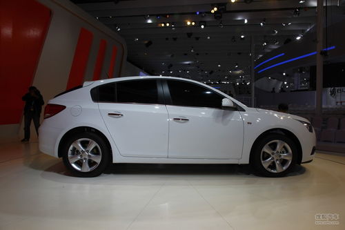 科鲁兹汽车图片(科鲁兹汽车图片2013款)