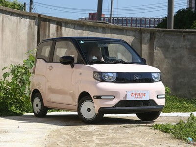 奇瑞qq新能源(奇瑞新能源汽车多少钱一台)