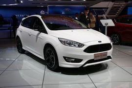 福特福克斯图片(福特福克斯图片白色) 福特福克斯图片(福特福克斯图片白色)