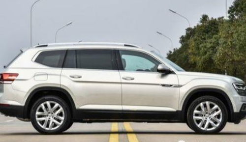 丰田汉兰达v6价格(丰田汉兰达v6价格及图片)