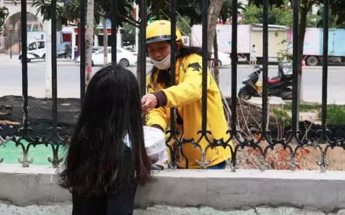 日本学校寒潮天仍坚持规定，禁止学生穿裤袜的背后