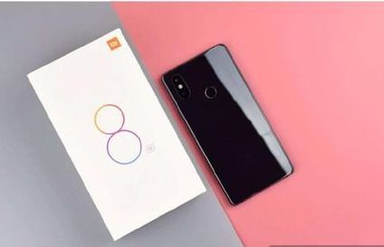 小米8SE,科技与美学的完美结合 小米8SE,科技与美学的完美结合