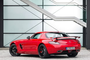 奔驰SLS AMG GT豪华跑车报价及性能分析