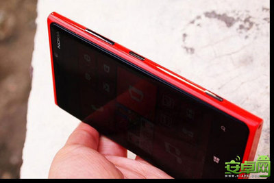 诺基亚lumia920刷安卓系统(诺基亚lumia 920刷安卓)