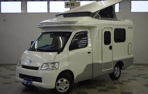 小型房车(小型房车可以乘坐几个人)