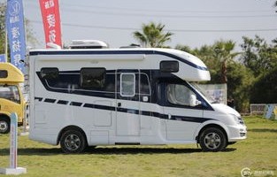 豪华房车价格及图片大全(豪华房车图片大全欣赏)