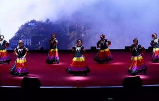 小西天爆火，隰字之美引瞩目