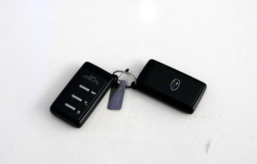 斯巴鲁汽车(斯巴鲁汽车钥匙换电池)