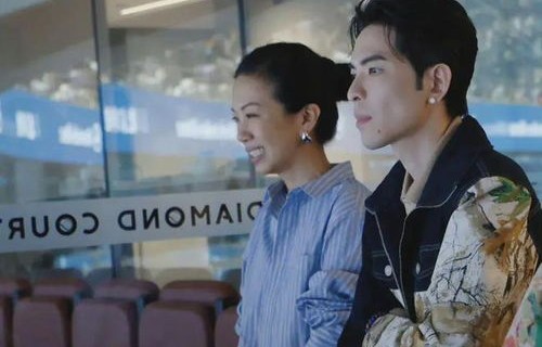 萧敬腾妻子素颜吃饭偶遇记