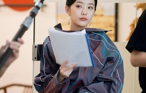 短剧女王，93集的职业装之旅