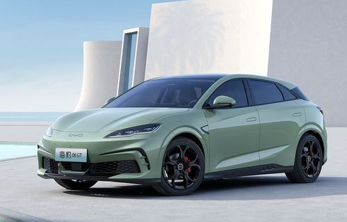 比亚迪海豹纯电动2023款(比亚迪海豹纯电动2023款最低报价红旗 l5)