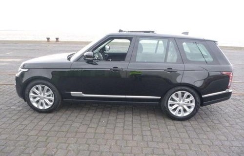 路虎揽胜现在多少钱(路虎揽胜多少钱2024款落地价)