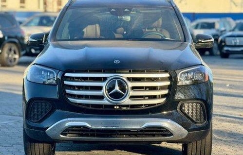 奔驰suv车型大全(奔驰suv车型大全价格表2024)