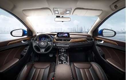 东风风光580七座suv(东风风光580七座suv钥匙换电池)