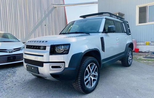 路虎卫士2021款报价及图片(路虎卫士2021款报价及图片内饰)