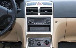 标致307三厢车(标致307三厢车视频)