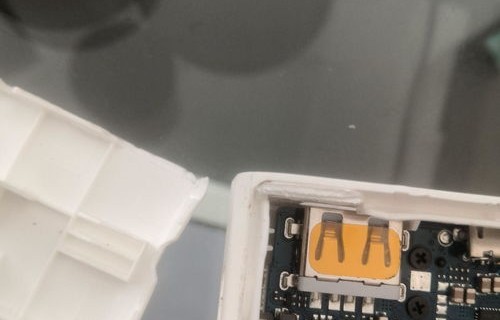 小米移动电源2拆解(小米移动电源2拆解教程)