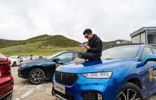 豪华越野车排名前十名(豪华越野车排名前十名橘色)