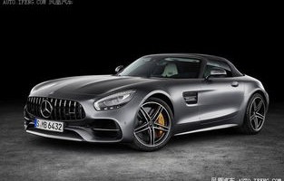 奔驰e200最新价格(奔驰E200最新价格2023款)